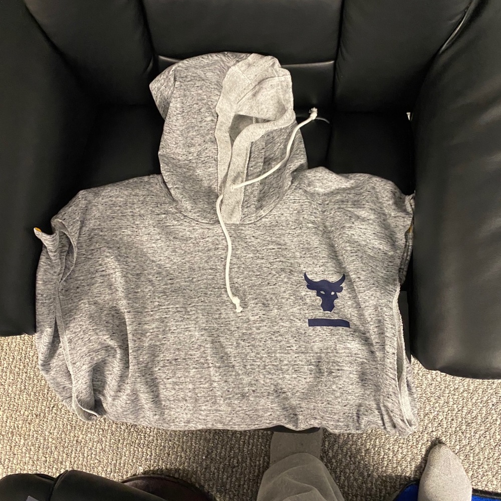 Men’s Under Armour Sleeveless Hoodie
